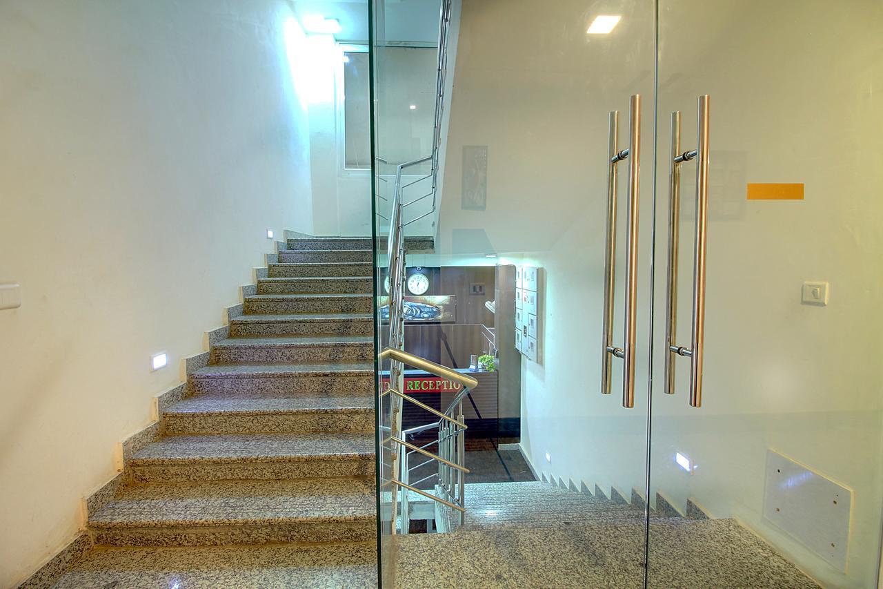 Hotel Staayz Premium Gurgaon Zewnętrze zdjęcie