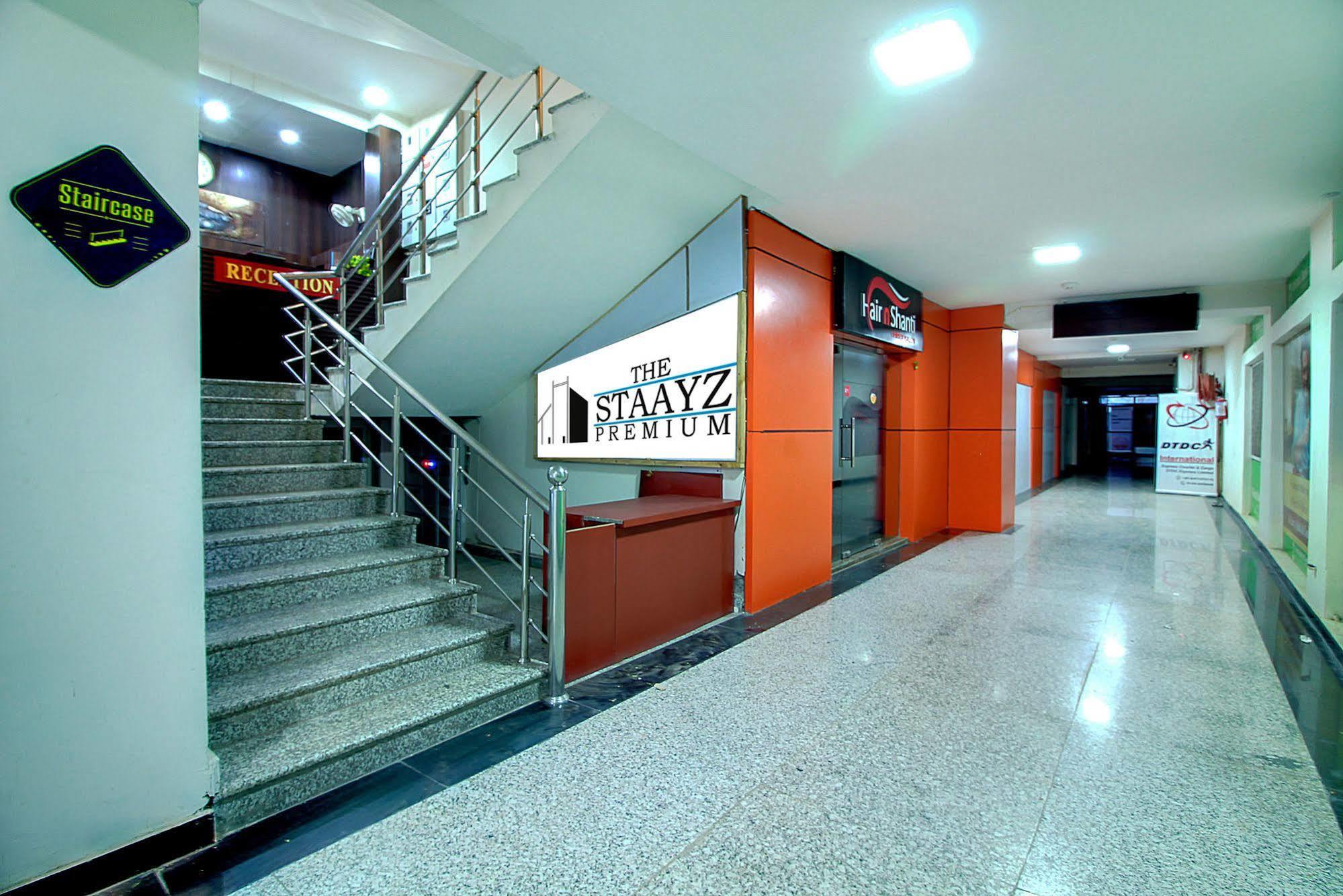 Hotel Staayz Premium Gurgaon Zewnętrze zdjęcie