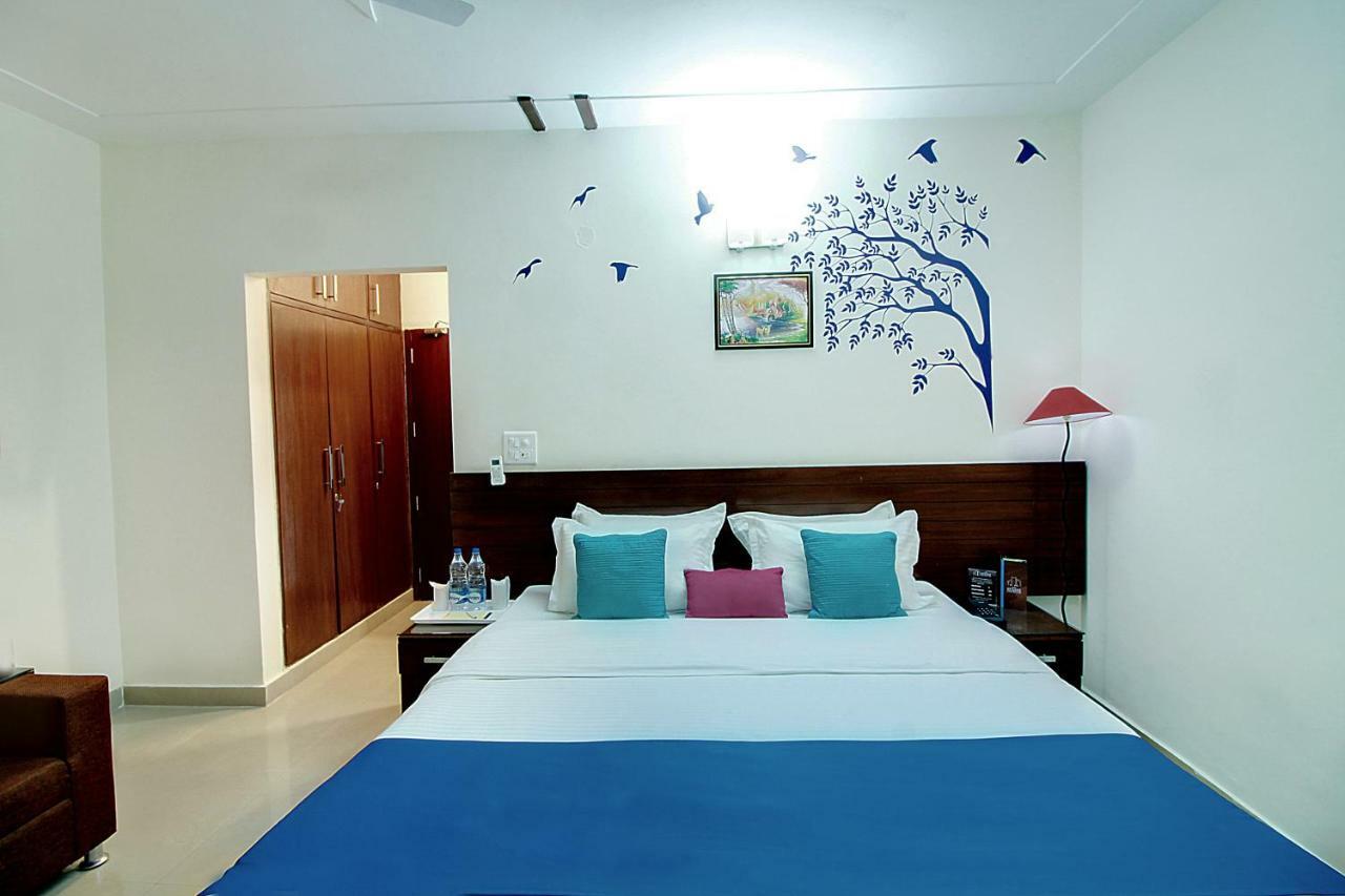 Hotel Staayz Premium Gurgaon Zewnętrze zdjęcie